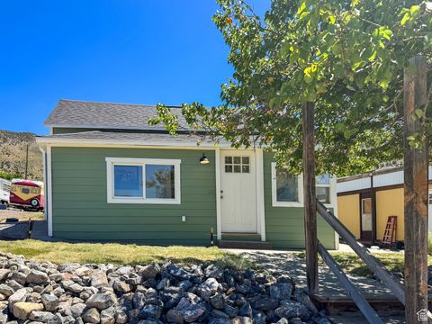 Photo of 215 W RAILROAD ST, Eureka, UT 84628 (MLS # 2117703)