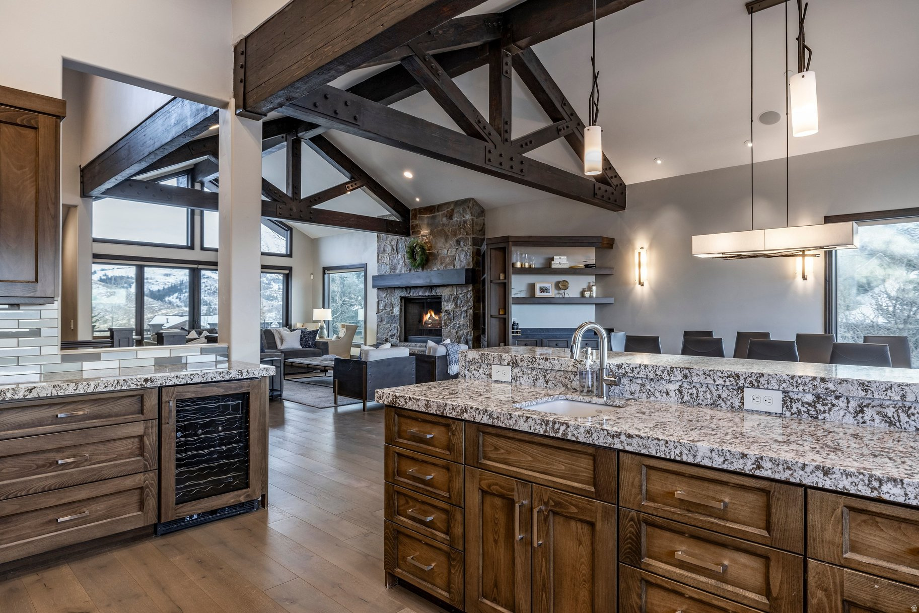 THE OAKS - Residential