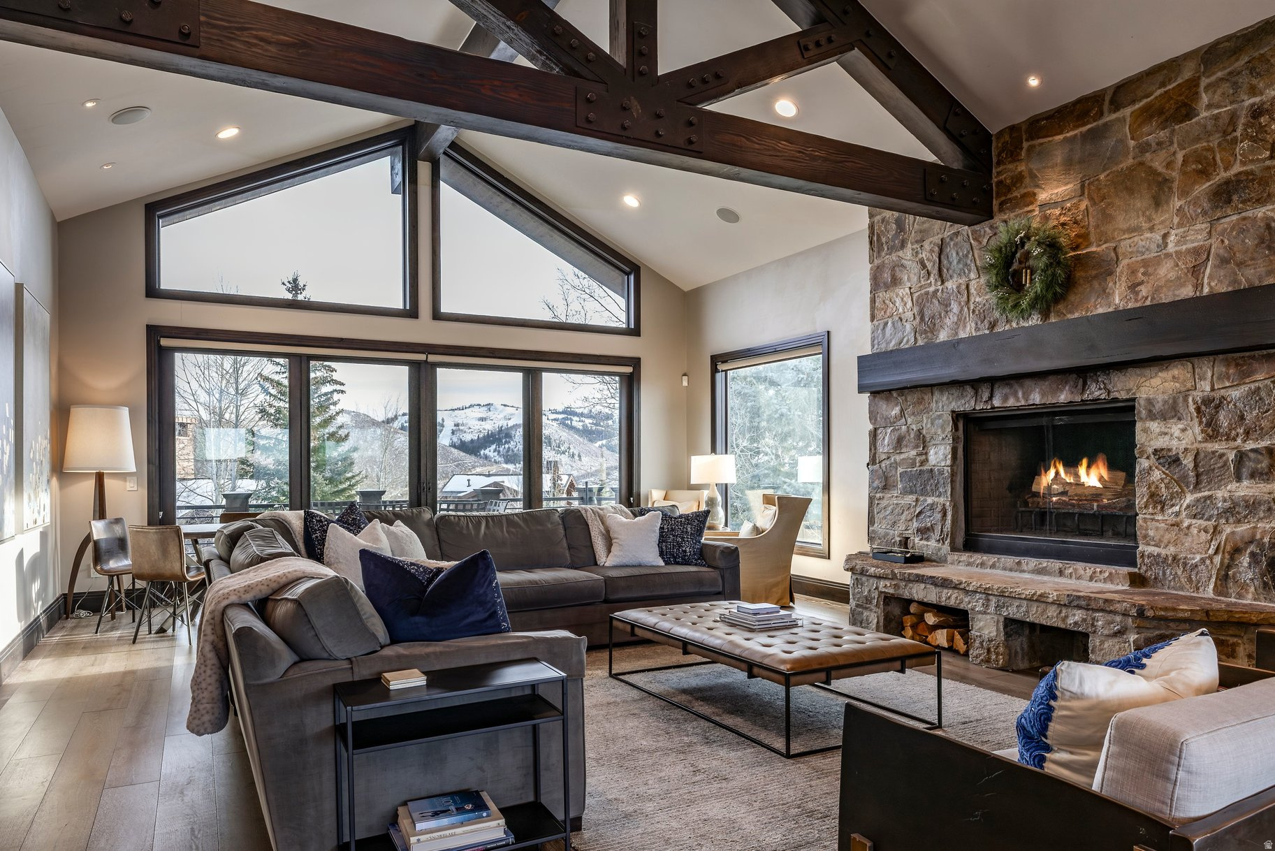 THE OAKS - Residential