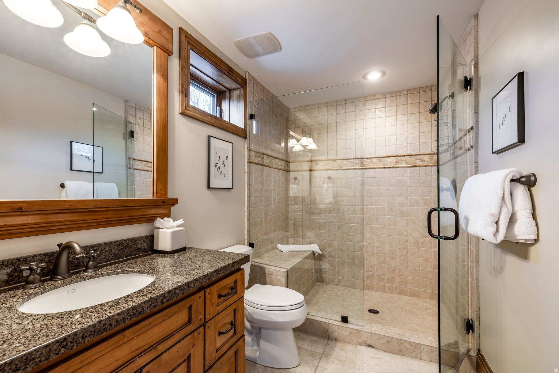 THE OAKS - Residential