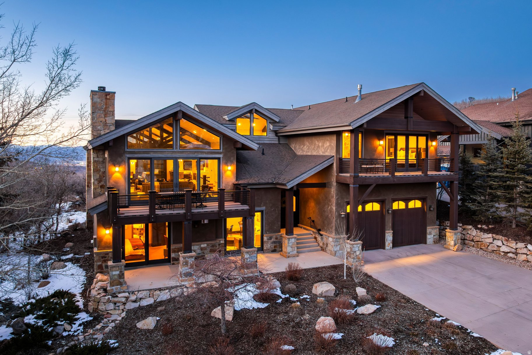 THE OAKS - Residential