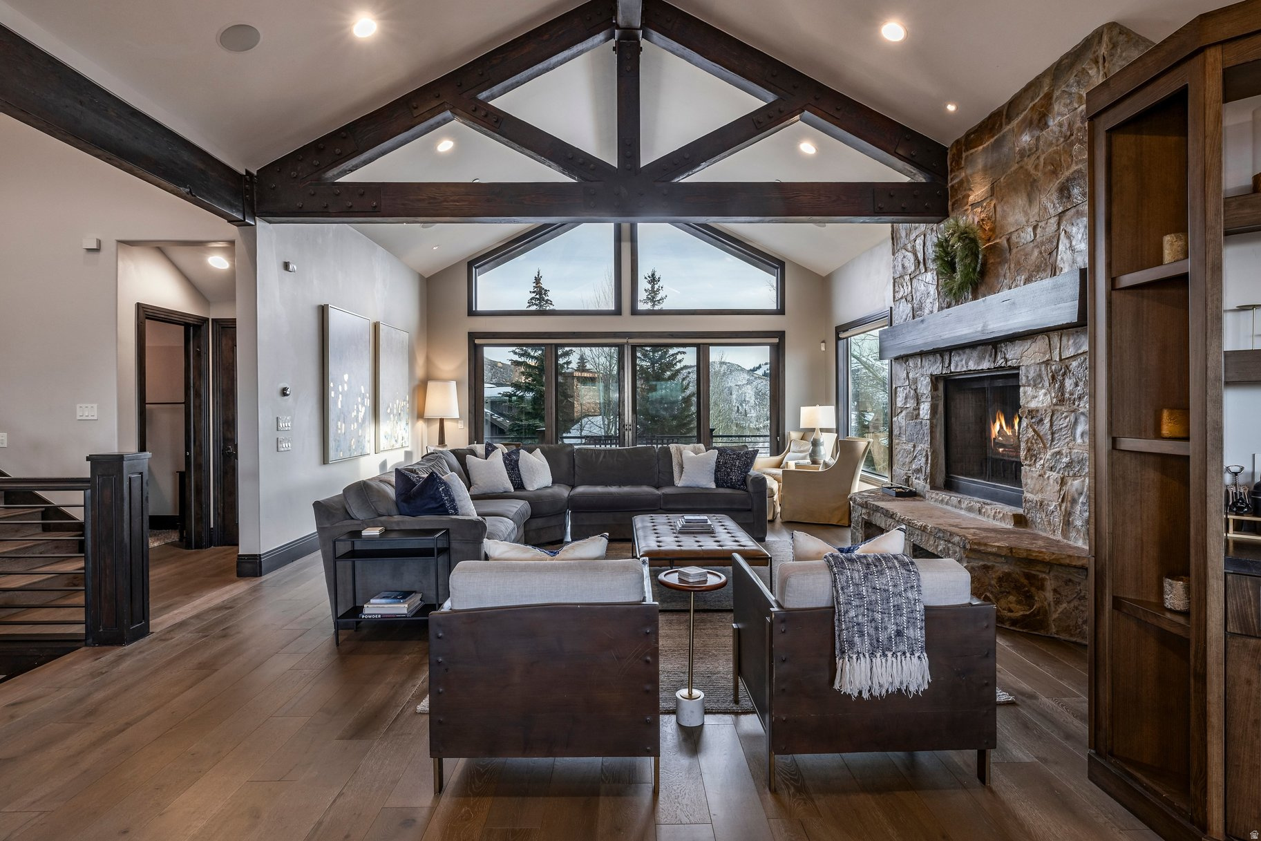 THE OAKS - Residential