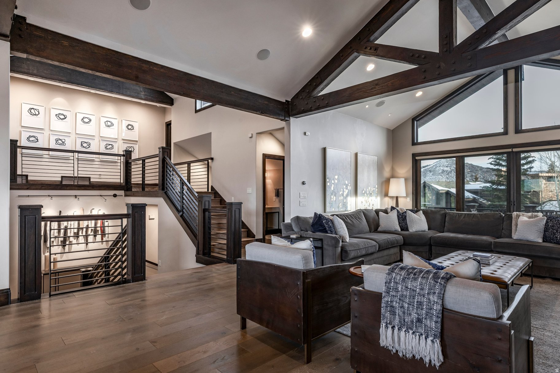 THE OAKS - Residential