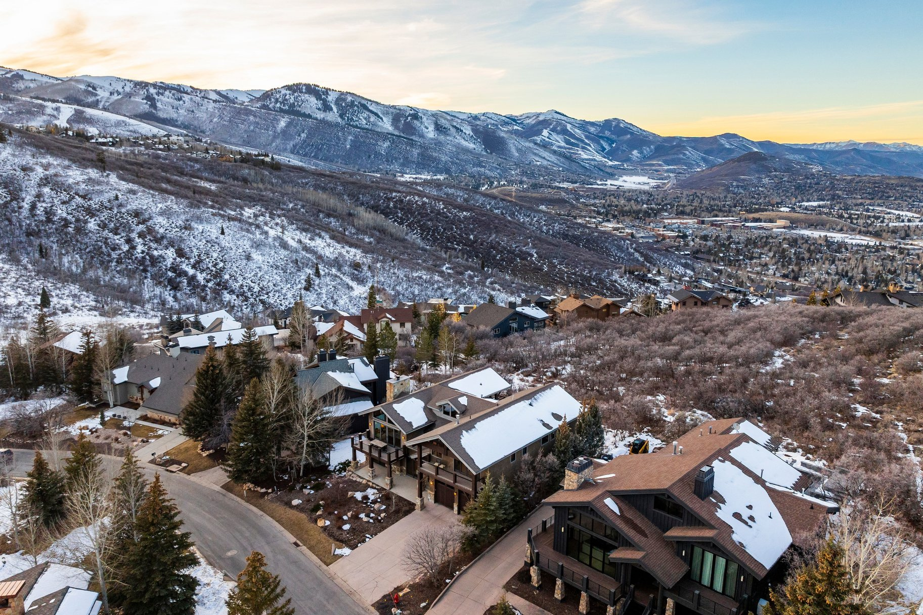 THE OAKS - Residential