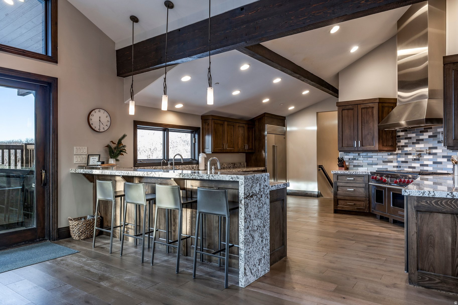 THE OAKS - Residential