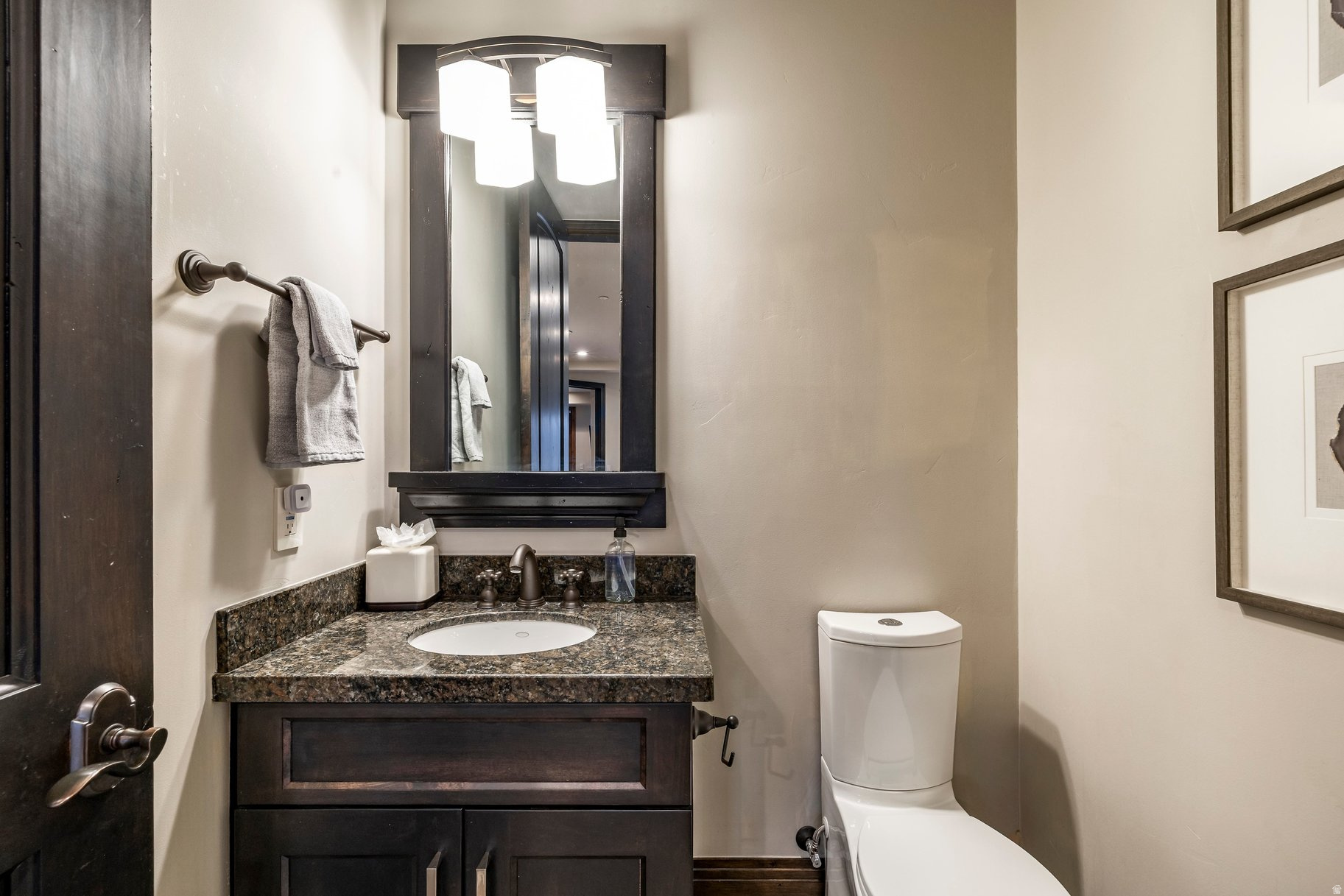 THE OAKS - Residential