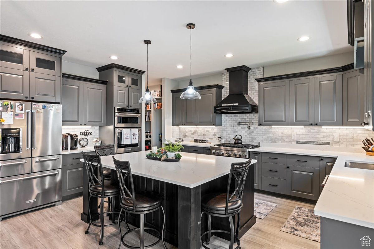 HAMPTON ESTATES - Residential