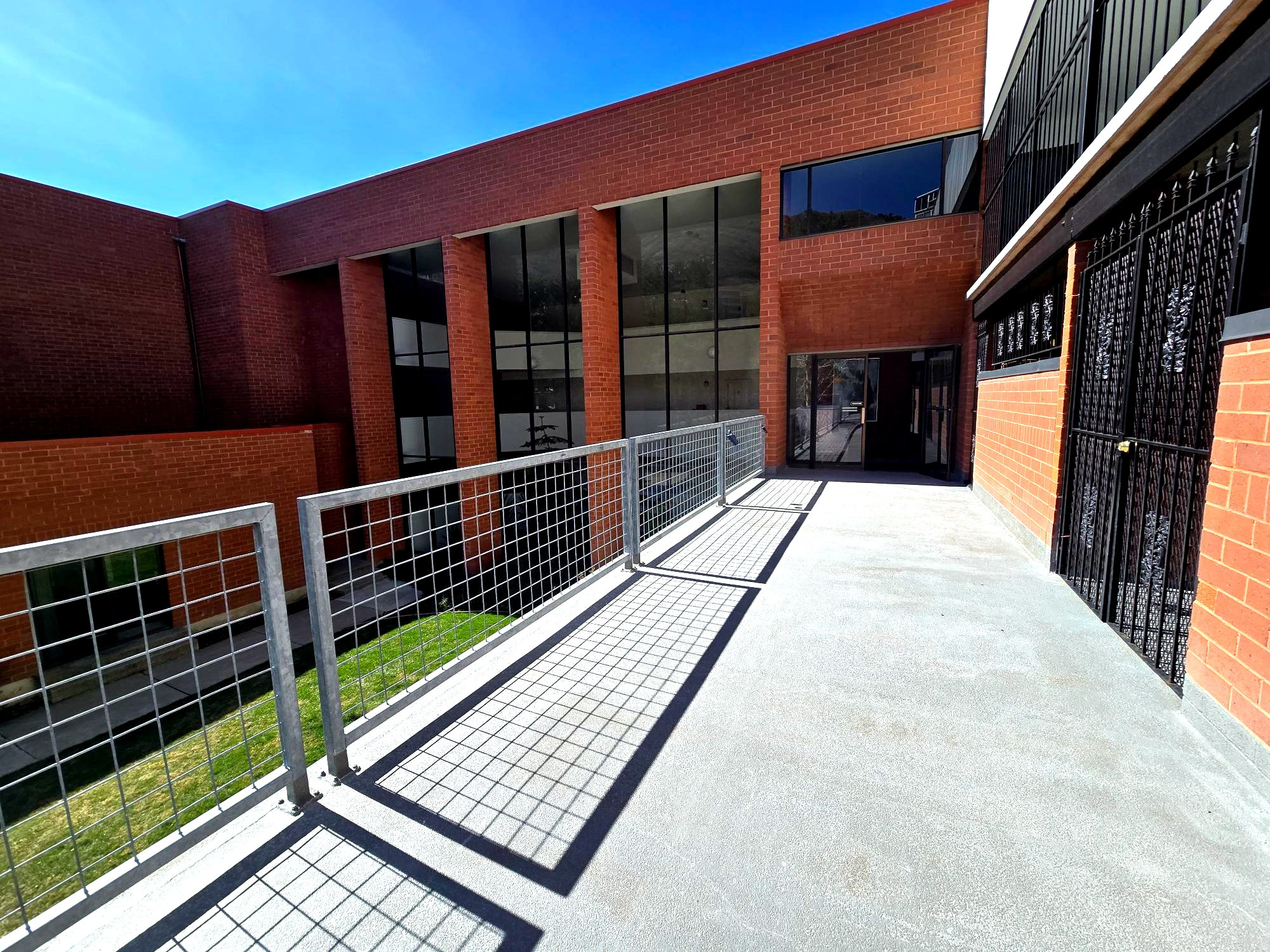 DONNER CREST CONDOMINIUMS - Residential