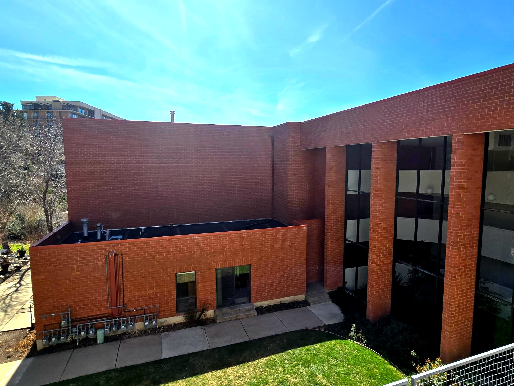 DONNER CREST CONDOMINIUMS - Residential