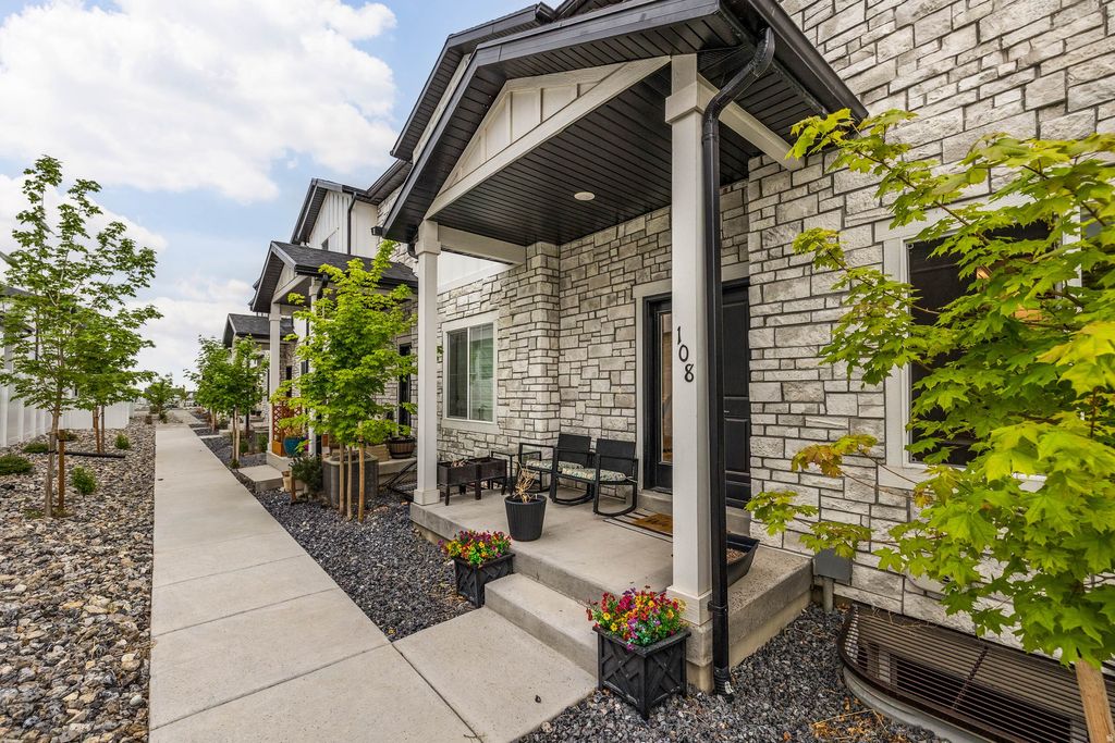 Photo of 1161 N 550 W, Tooele, UT 84074 (MLS # 2152775)