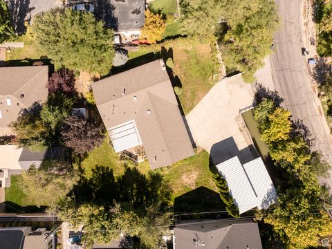 Tiny photo for 4380 S WANDER LN, Holladay, UT 84124 (MLS # 2113361)
