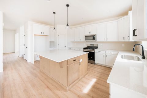 Tiny photo for 1058 E ANTELOPE DR #610, Eagle Mountain, UT 84005 (MLS # 2129758)