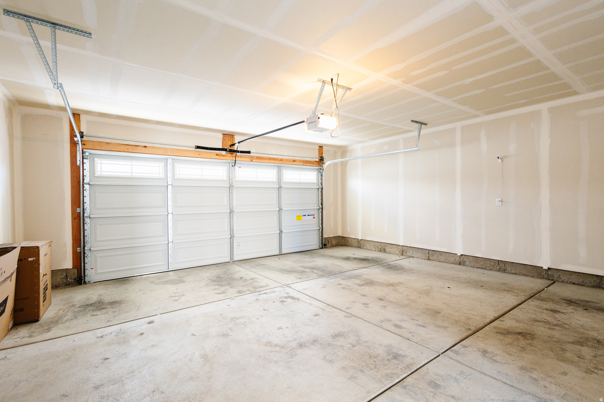 MUIRHOUSE - Residential