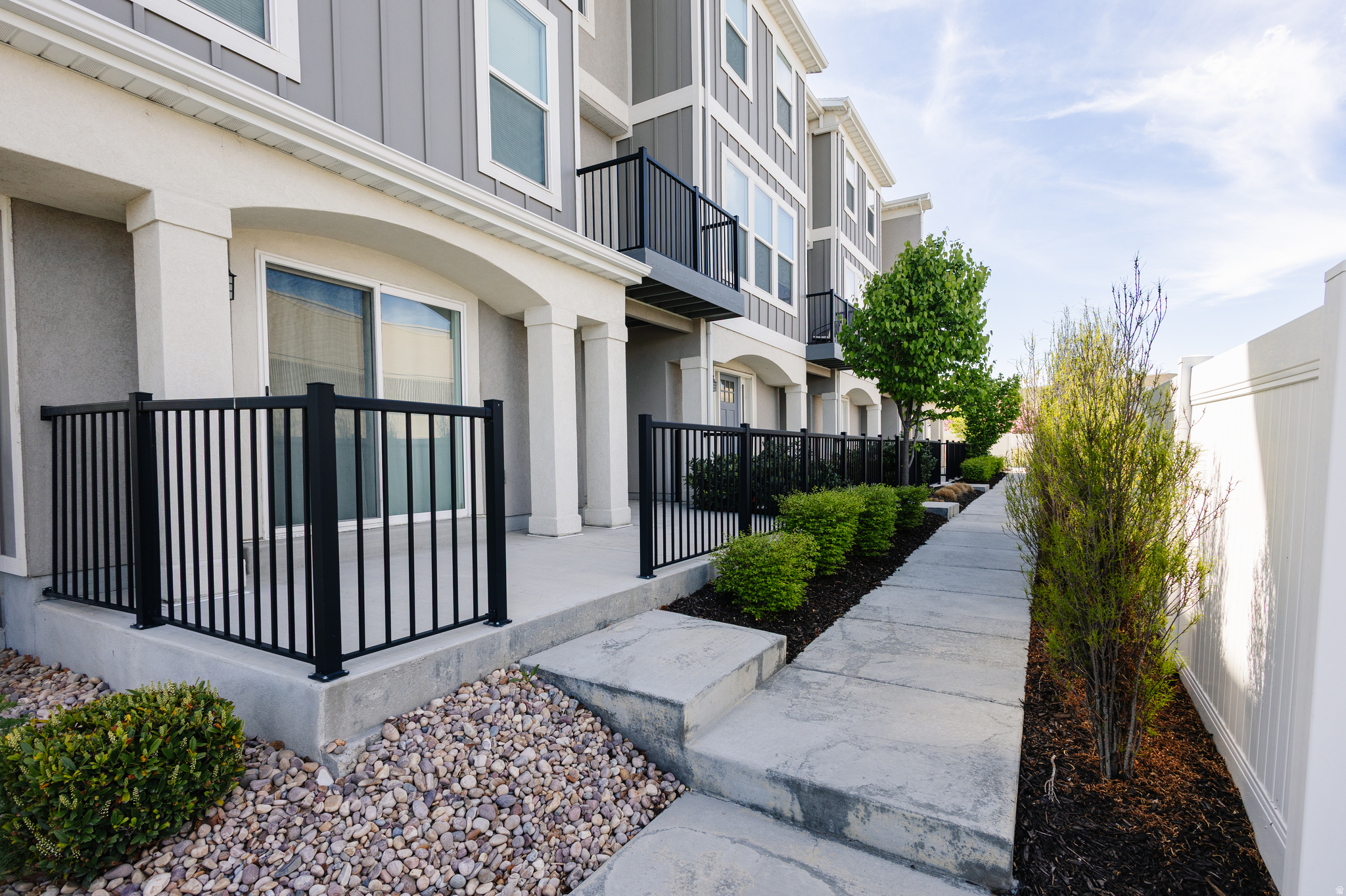 MUIRHOUSE - Residential