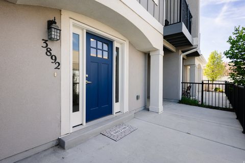 Photo of 3892 W PILTON CT S, Taylorsville, UT 84129 (MLS # 2150137)