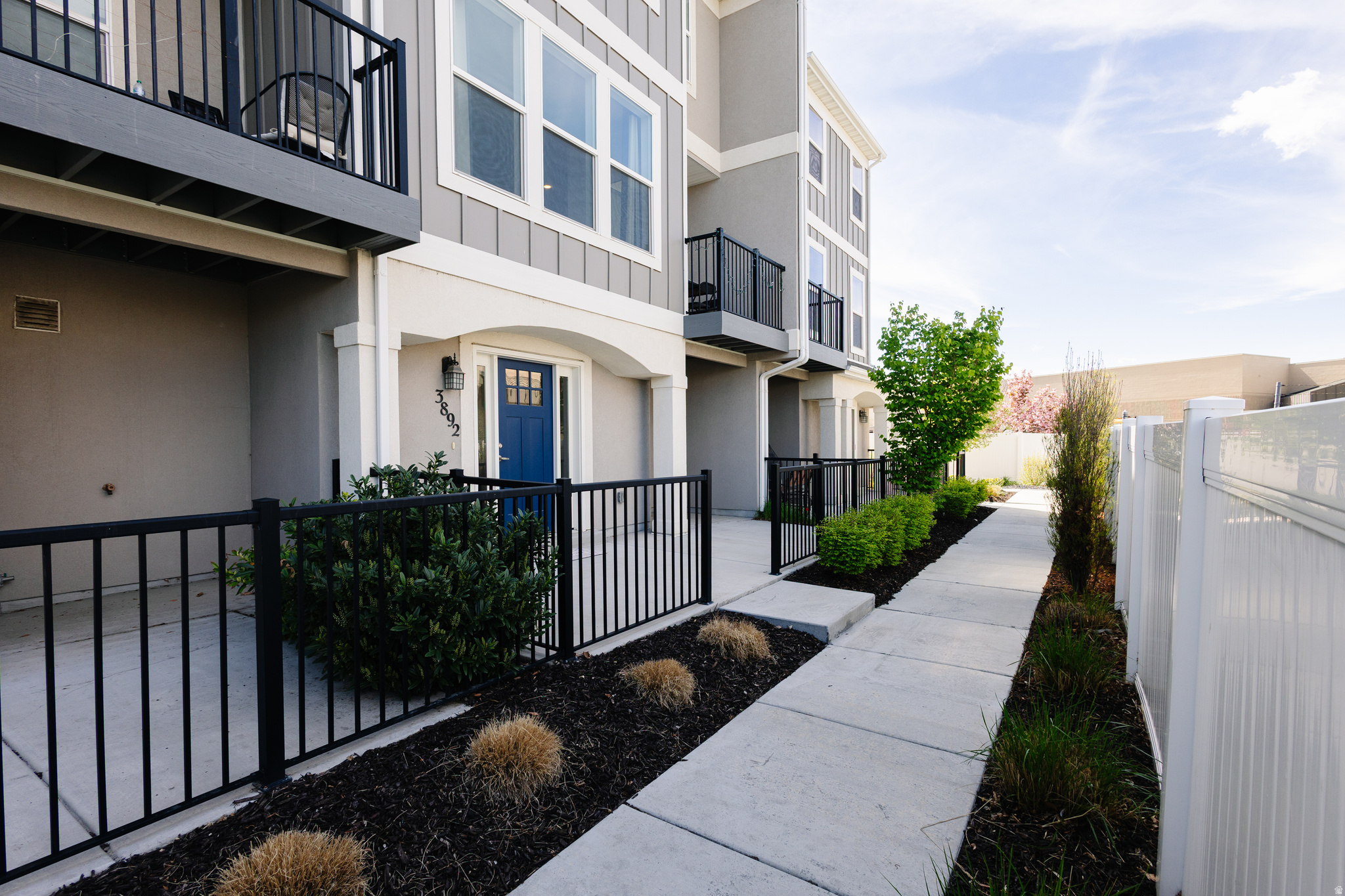 MUIRHOUSE - Residential