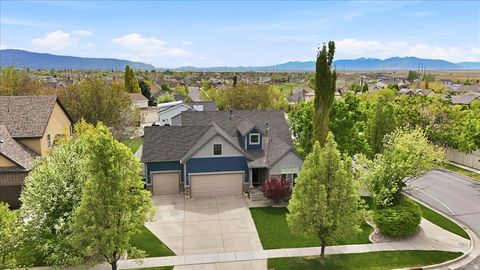 Photo of 1873 W 800 N, Farmington, UT 84025 (MLS # 2149975)