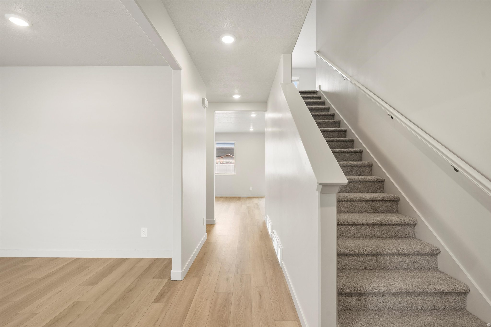 STRATTON ACRES - Residential