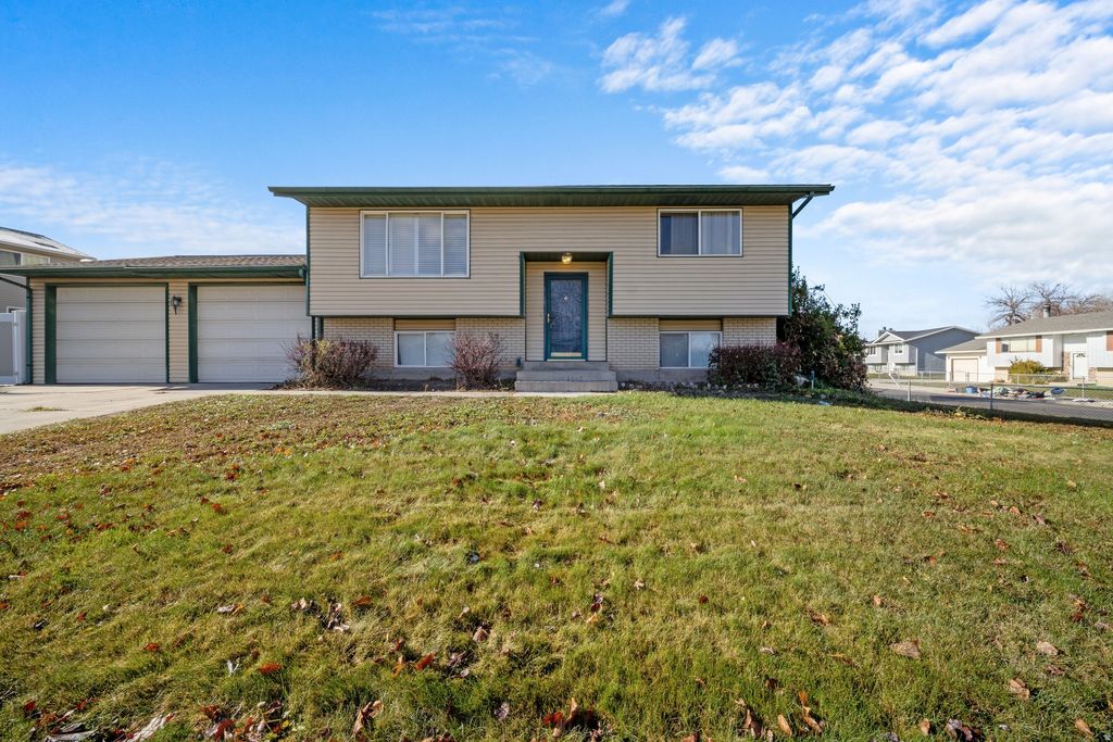 Photo of 4402 S WORMWOOD DR W, West Valley City, UT 84120 (MLS # 2125141)