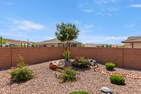 Tiny photo for 717 W OSPREY DR, Washington, UT 84780 (MLS # 2173918)