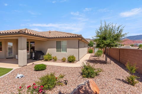 Tiny photo for 717 W OSPREY DR, Washington, UT 84780 (MLS # 2173918)