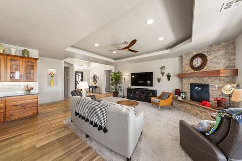 Tiny photo for 717 W OSPREY DR, Washington, UT 84780 (MLS # 2173918)