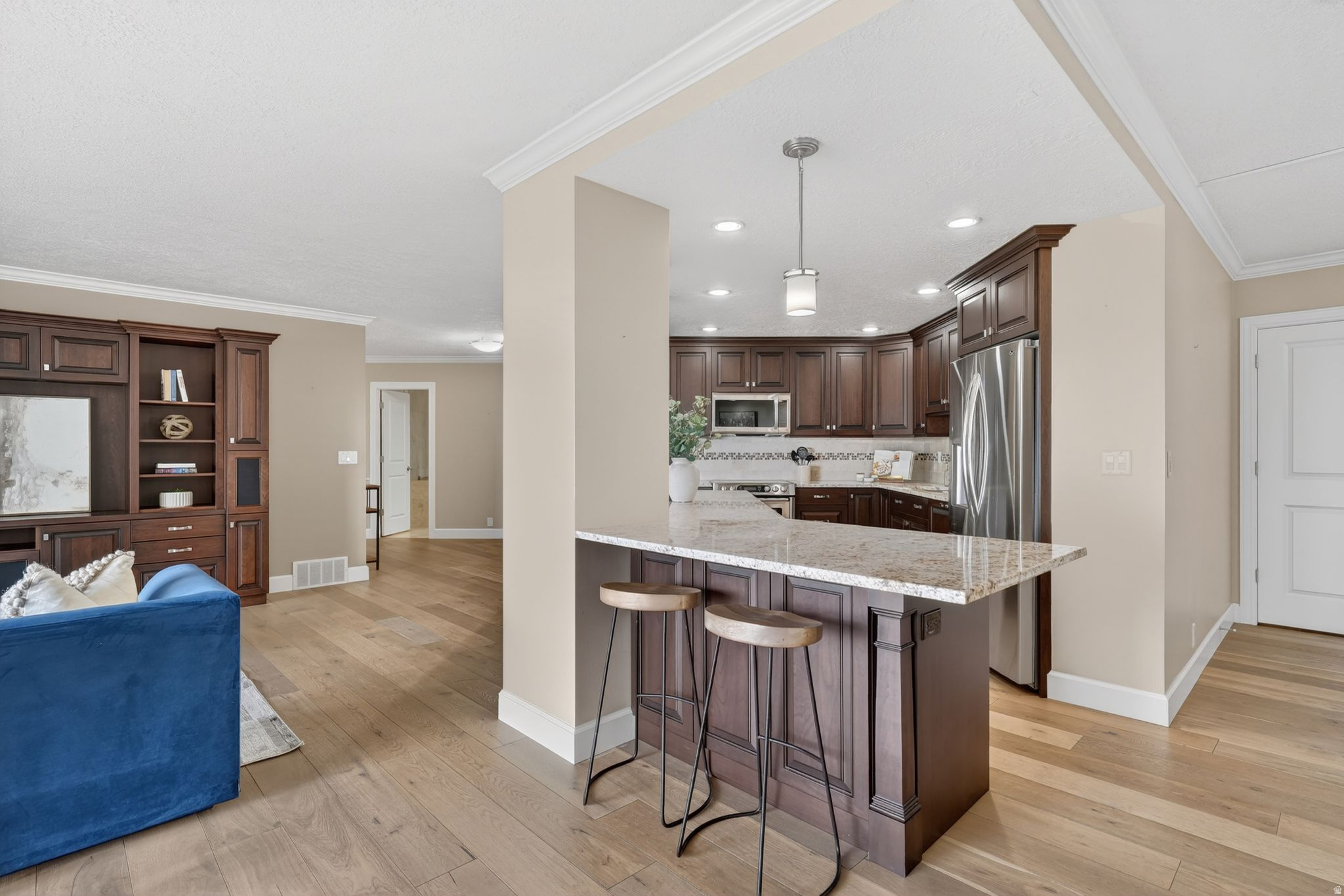 OAK CREST GARDENS - Residential