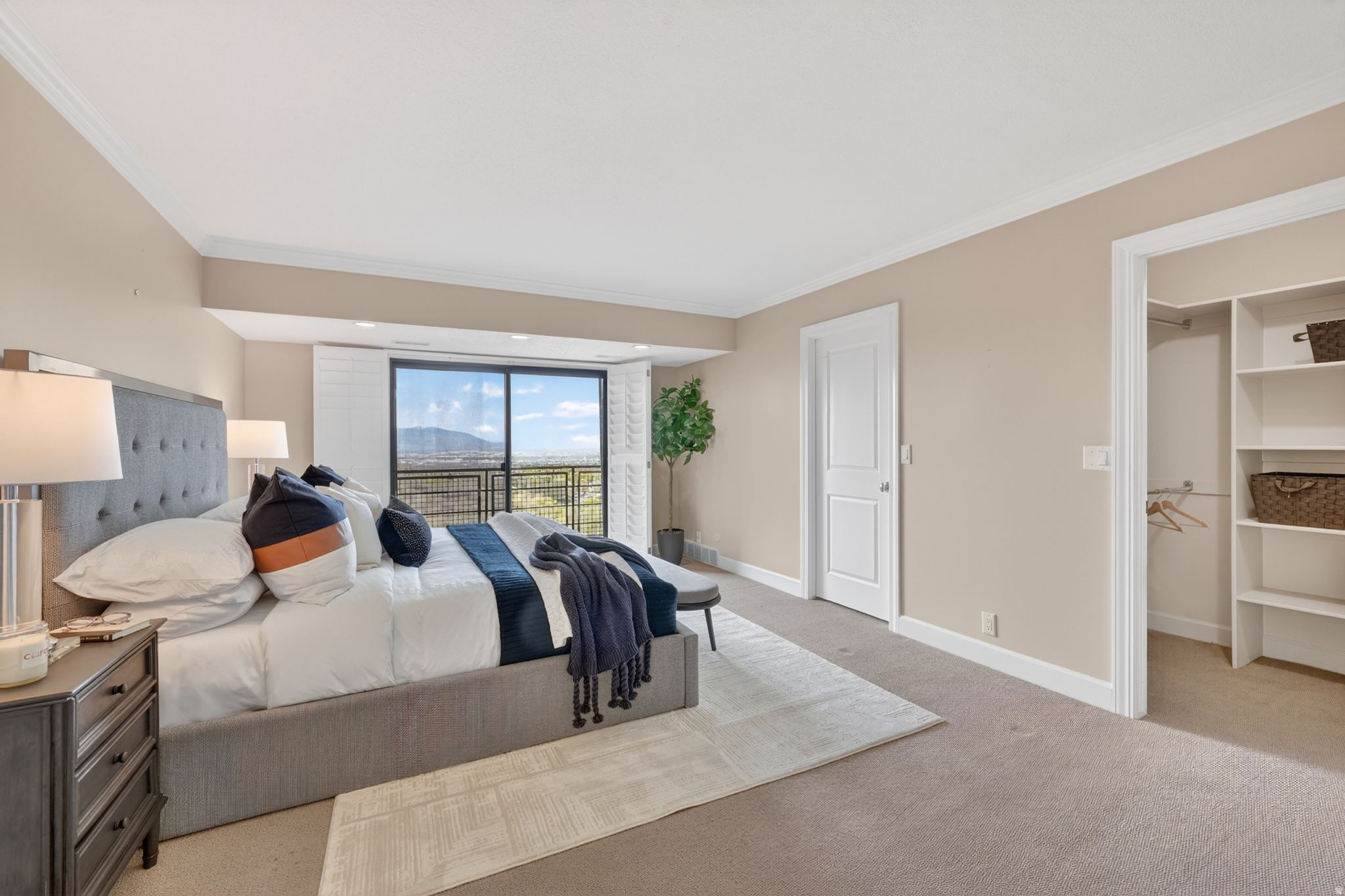 OAK CREST GARDENS - Residential