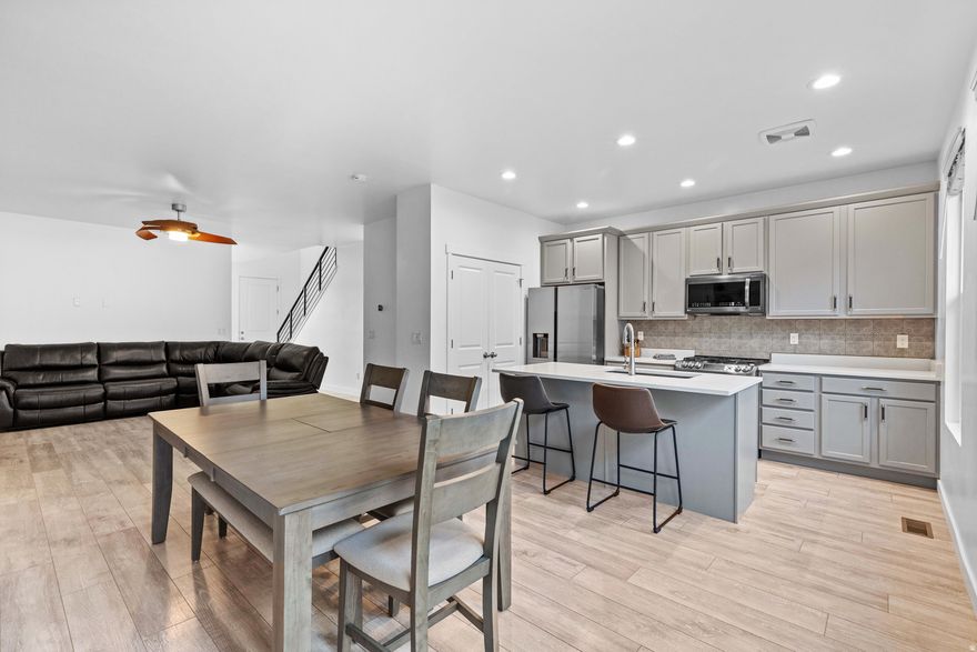 Neutral, moveinready townhome in the heart of Daybreak. Fresh, versatile tones make it easy to personalize, and the refrigerator, washer, and dryer are all included for immediate convenience. The layout offers comfortable living and dining spaces with thoughtful finishes throughout. Prime Daybreak location-just minutes from the new Downtown Daybreak with dining, shopping, and entertainment. Walking distance to highly rated schools and surrounded by parks, trails, and community amenities. A great fit for firsttime buyers, growing households, or investors seeking value and location.