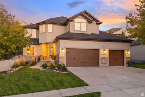 Photo of 14013 S PINE MESA DR E, Draper, UT 84020 (MLS # 2116550)