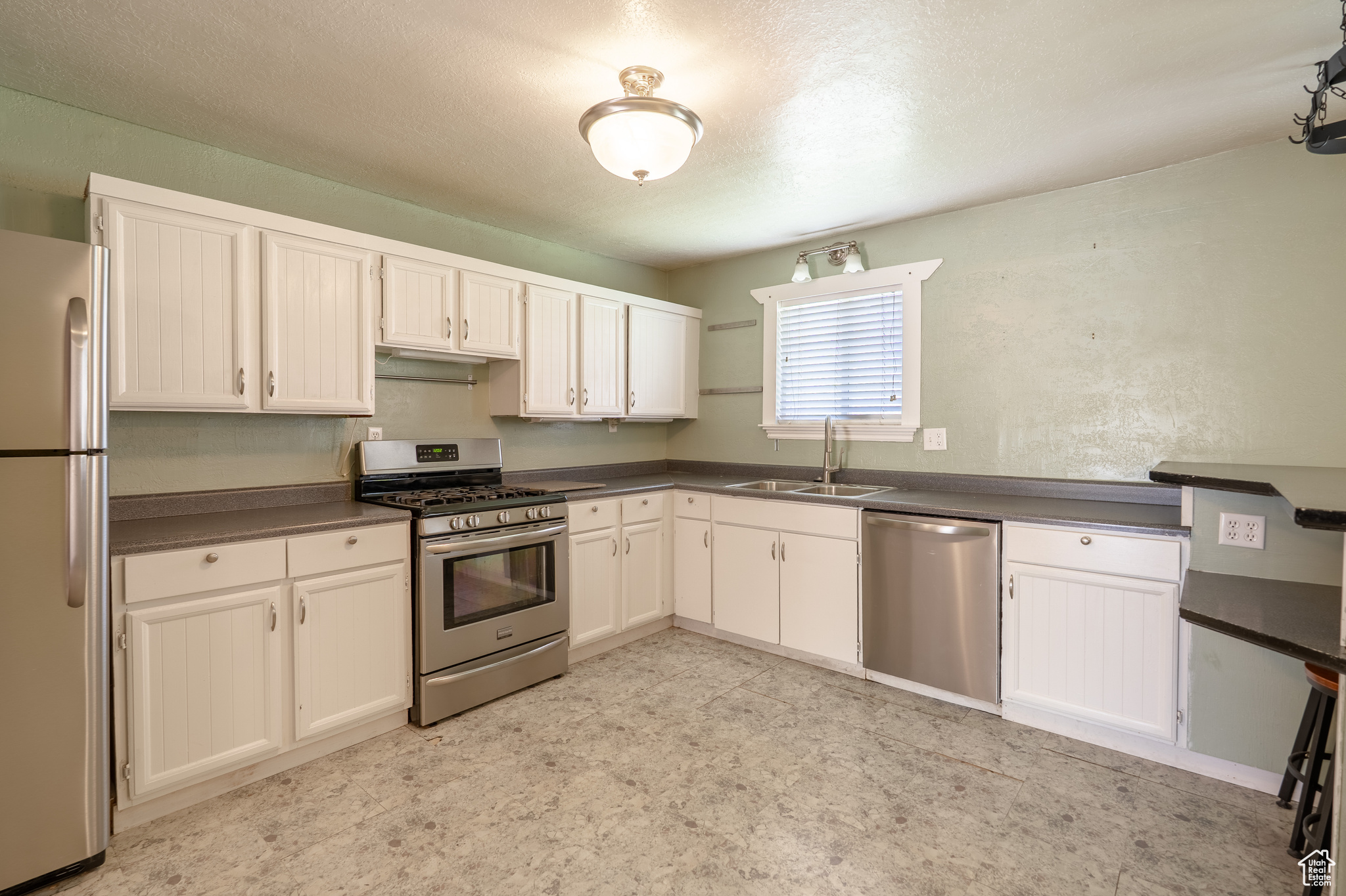 49 E 400, Monticello, Utah image 11