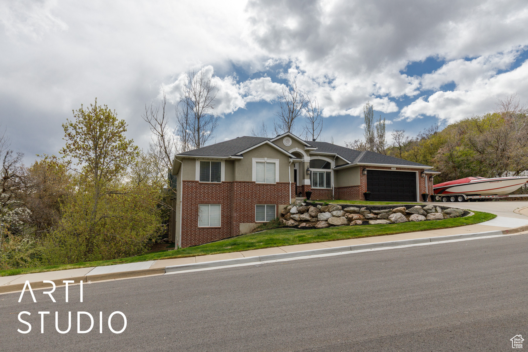 1907 N Bridge Ct, Layton, Utah image 4