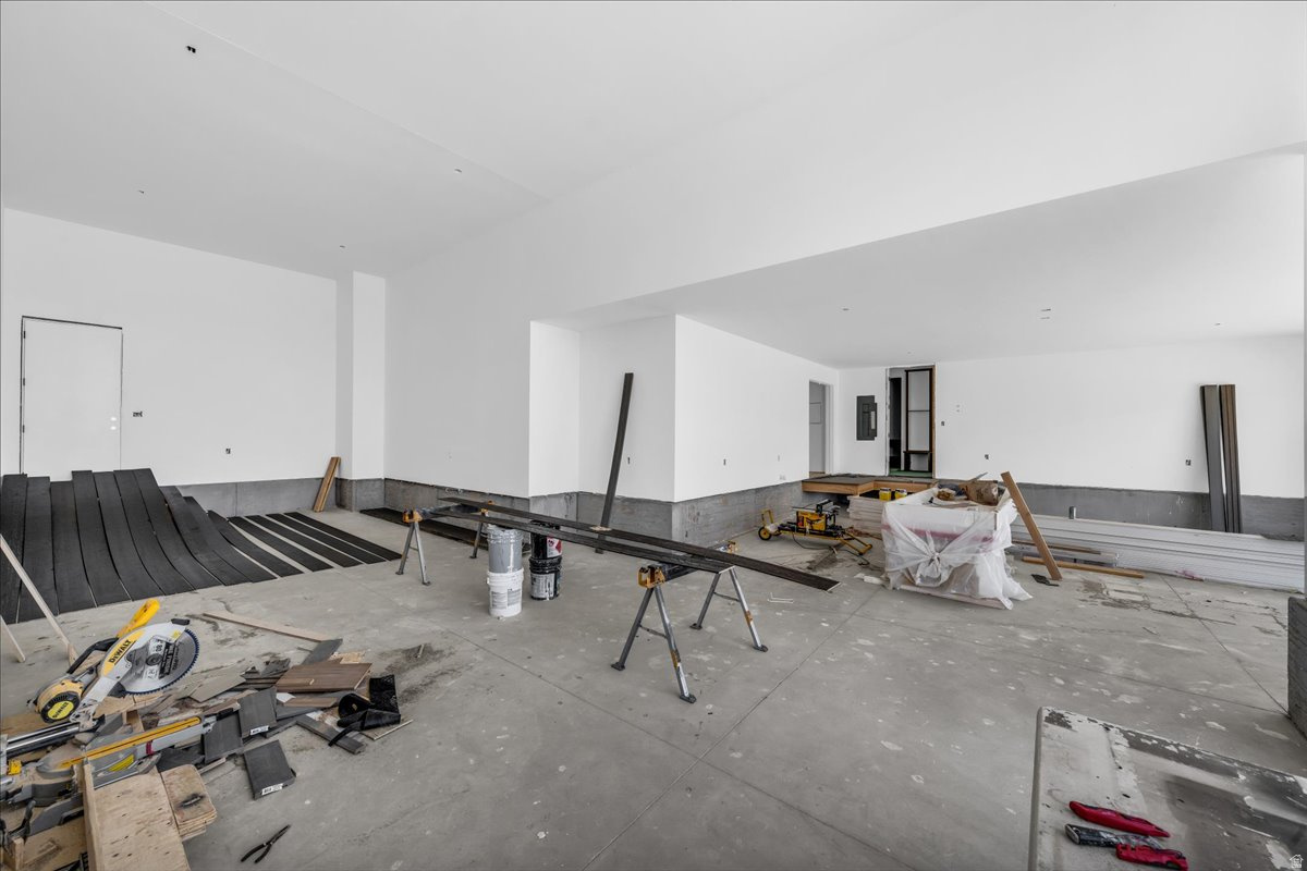 LEDGES OF SG JOHNSON ARCH - Residential