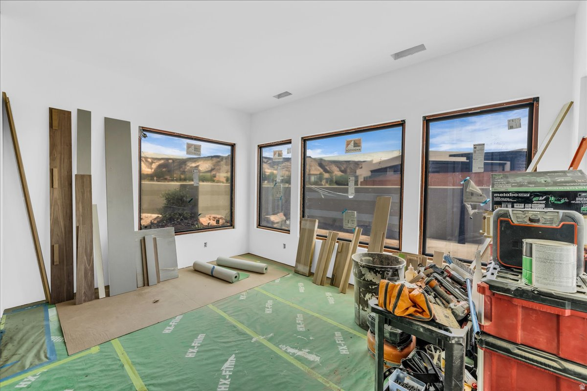 LEDGES OF SG JOHNSON ARCH - Residential