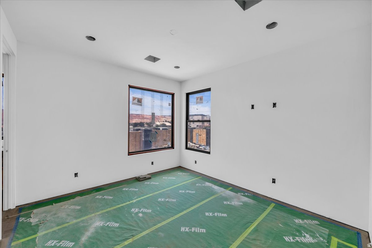 LEDGES OF SG JOHNSON ARCH - Residential