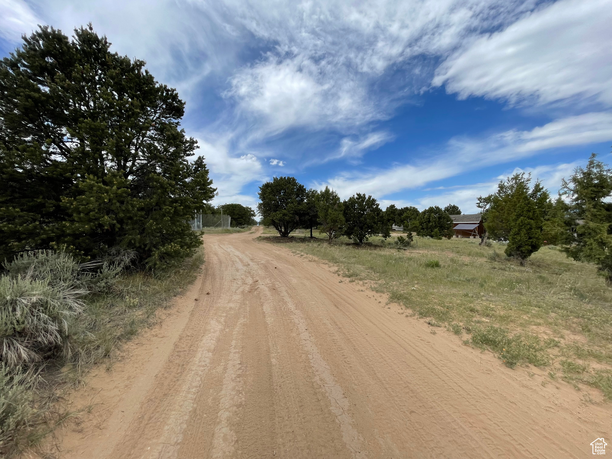 ORANGE MOUNTAIN - Land