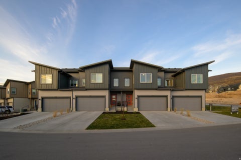 Townhouse For Sale - 2214 N Canal View Ln<br/> Heber City, UT 84032