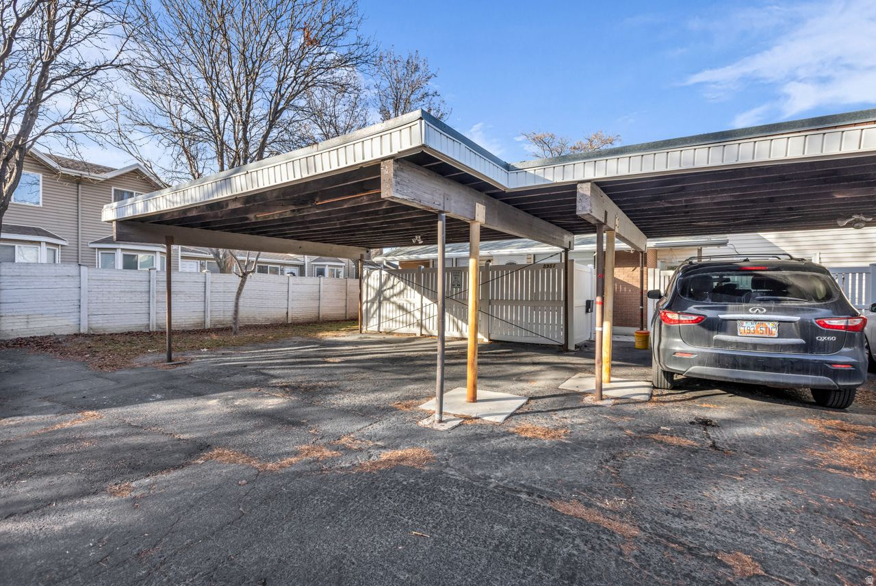 THE SULTAN - Residential