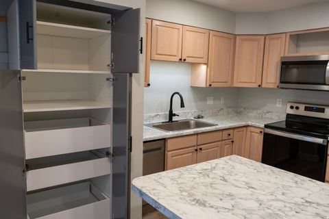 Tiny photo for 5951 S SULTAN CIR W, Murray, UT 84107 (MLS # 2129453)