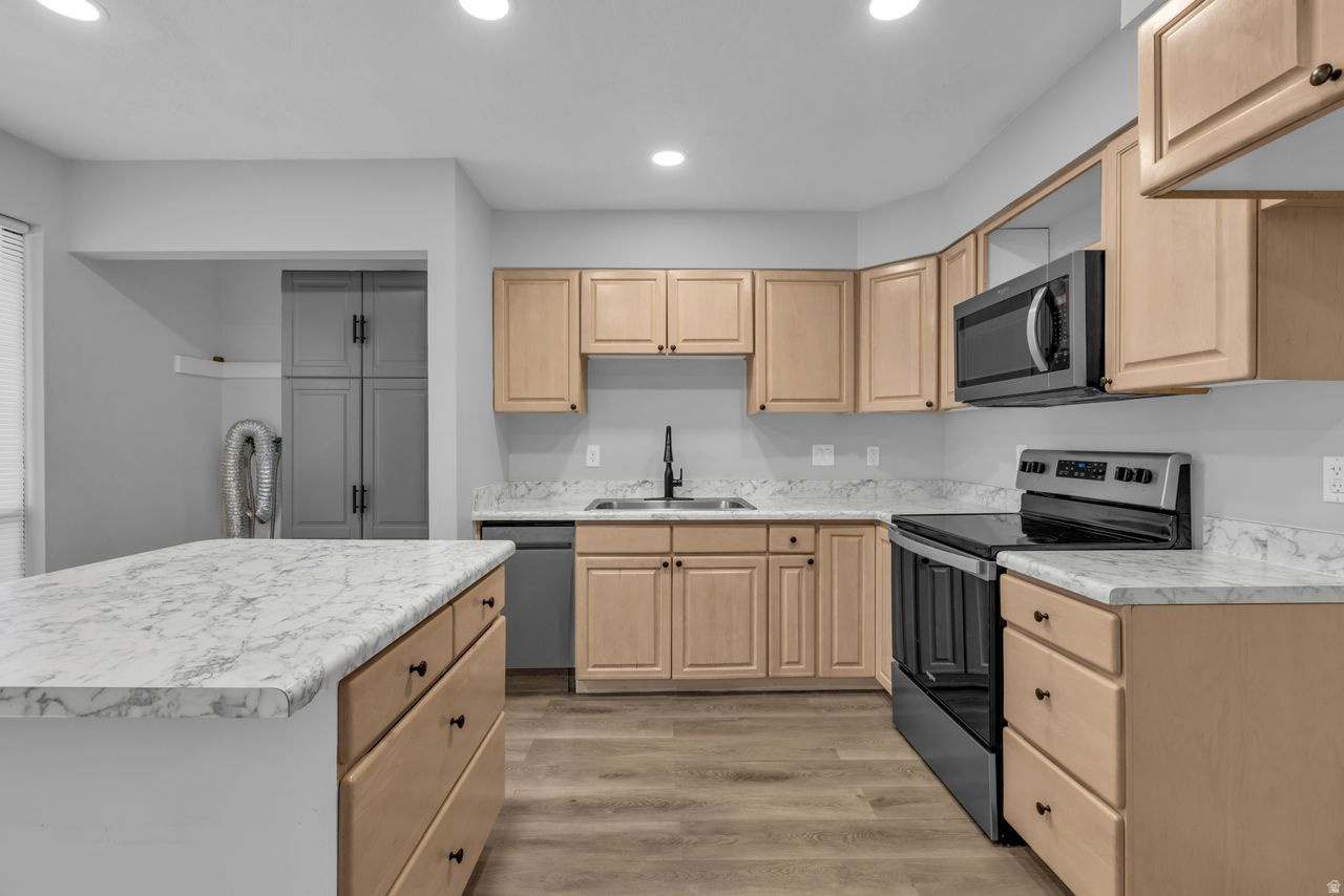 THE SULTAN - Residential