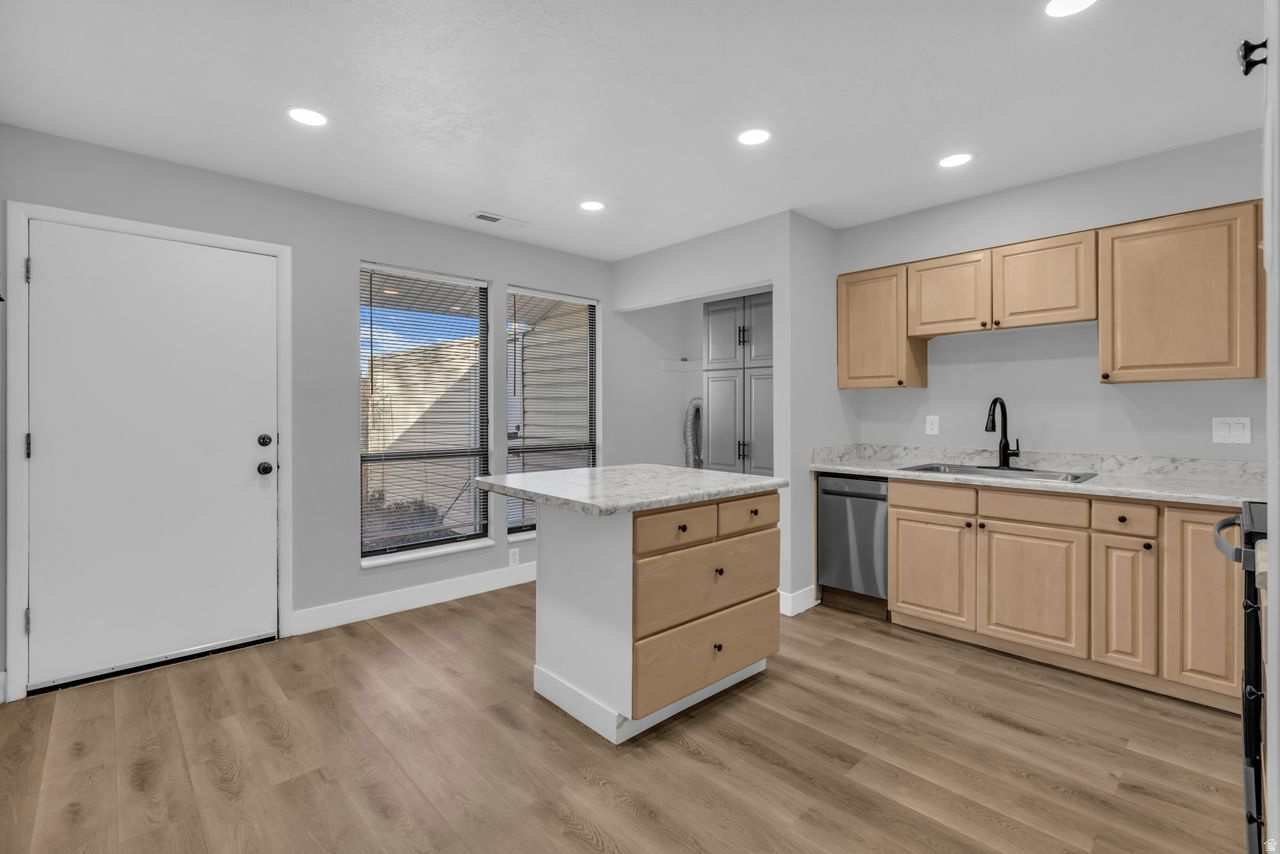 THE SULTAN - Residential