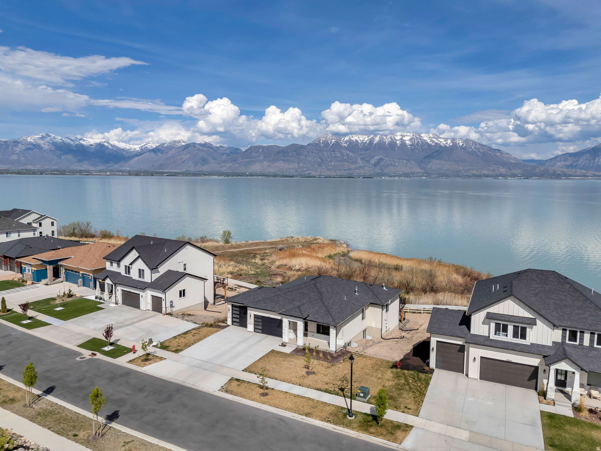 MALLARD BAY - Residential