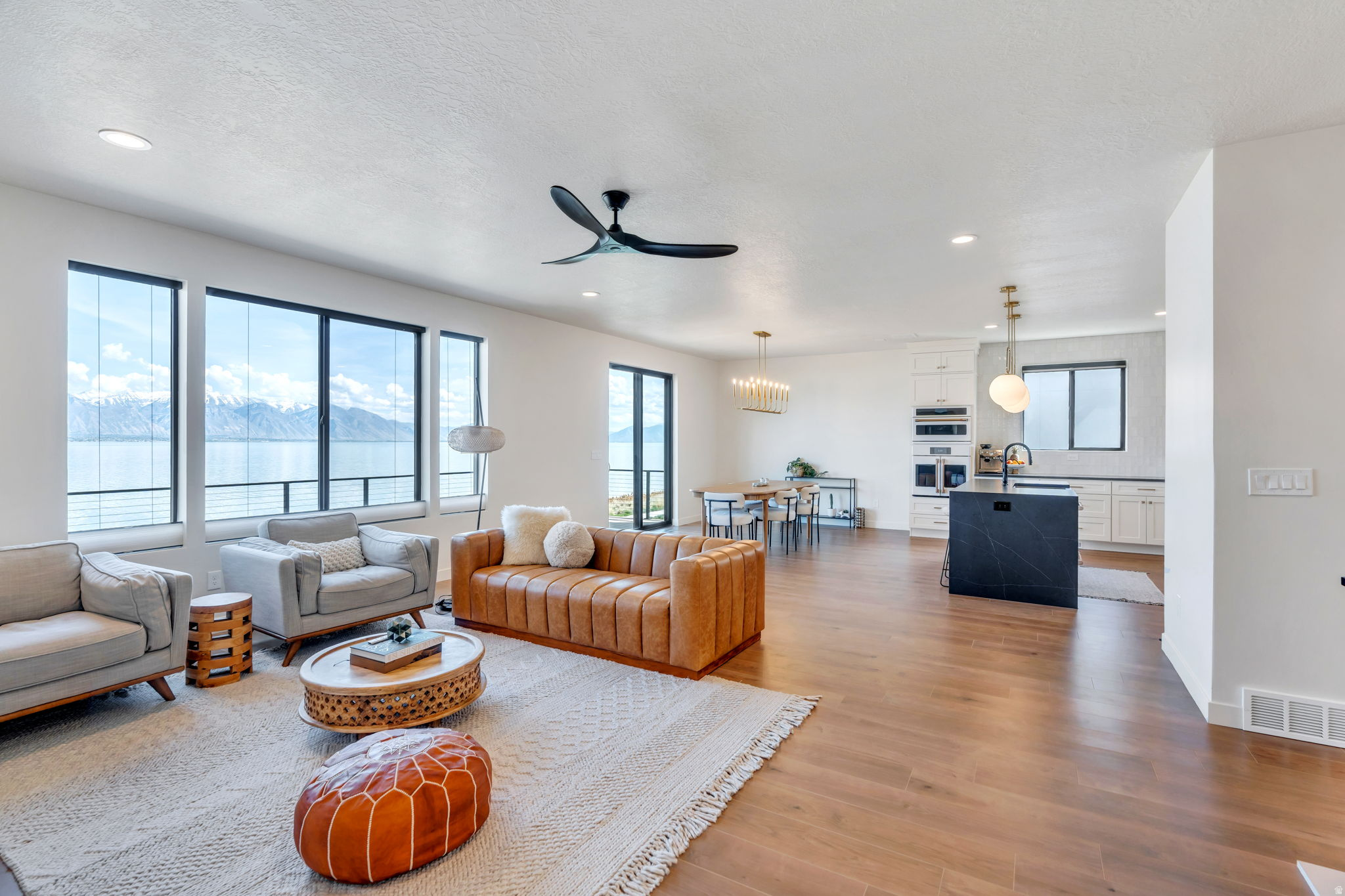 MALLARD BAY - Residential