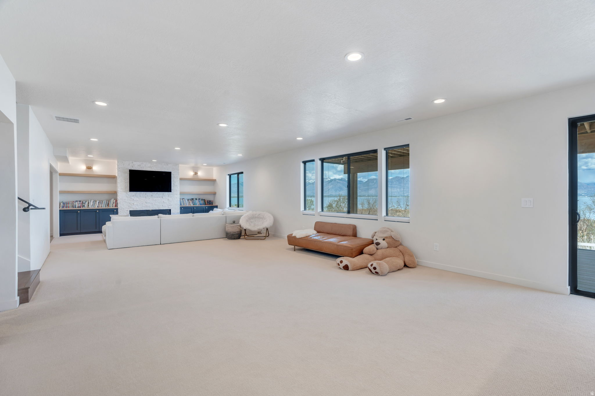 MALLARD BAY - Residential