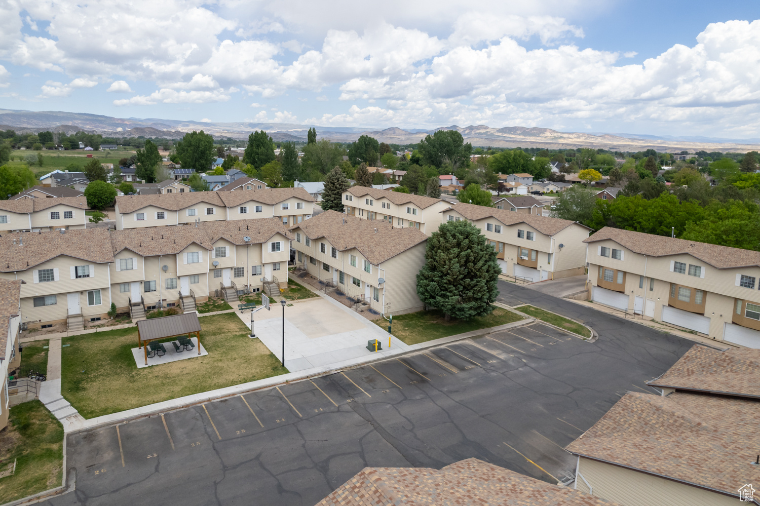 PHEASANT GLEN - Residential