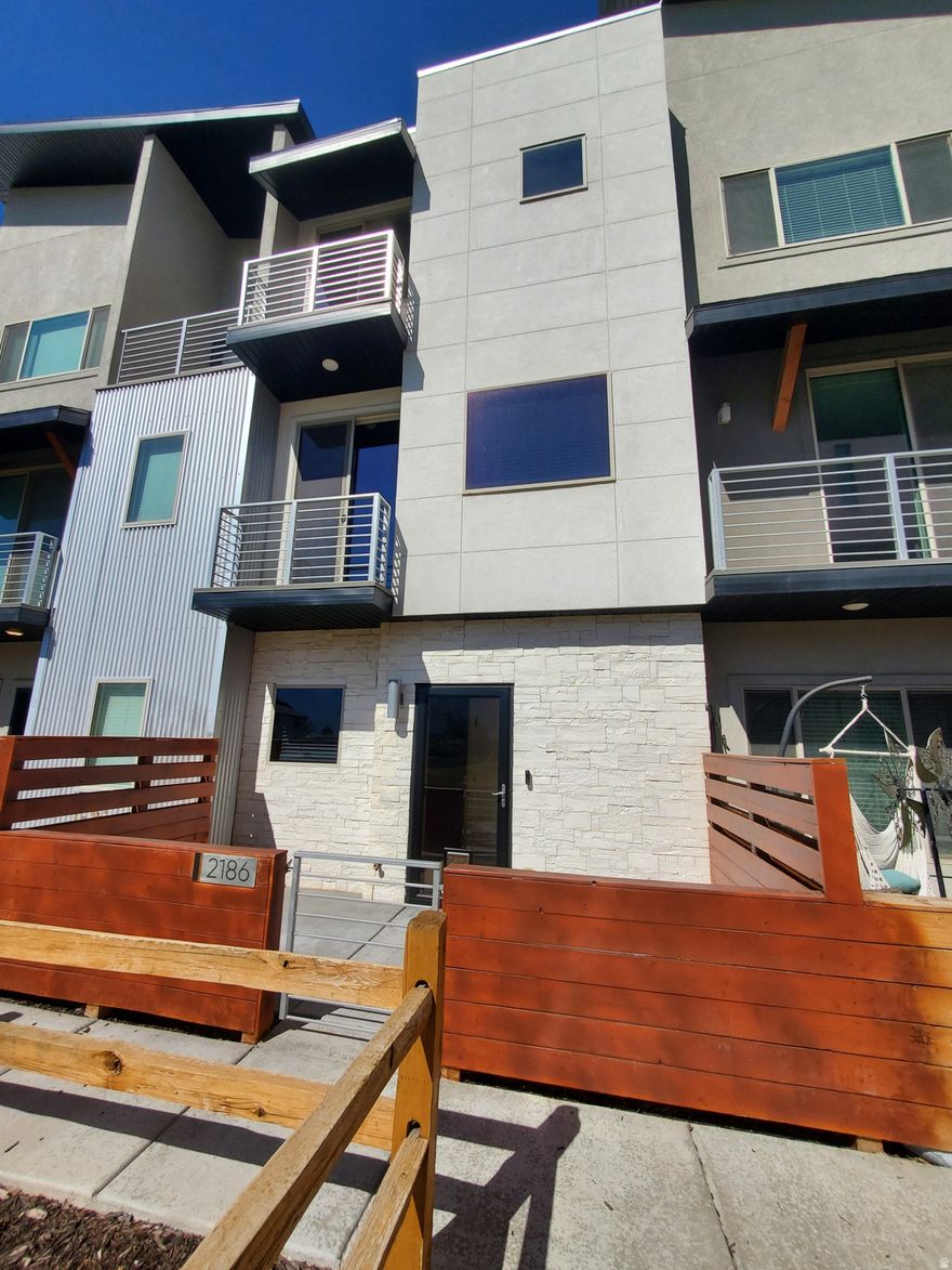 BEAUTIFFUL TOWNHOME! 2 Upstairs Bedrooms w/ Connecting Baths. Master Bath Has Separate Tub, Shower & Double Vanities. White Cabinets, Island Bar, Gas Range, Tile Backsplash, Quartz Countertops, LVP Floors, Tile Bathrooms, 9' Ceilings on Each Level. Mudroom w/ Cubbies, Water Softener, Epoxy Garage Floor, Cabinets & Work Bench in Garage. IMMACULATE CONDITION!