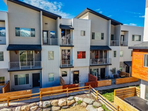 Photo of 2186 N 525 W, Layton, UT 84041 (MLS # 2143540)