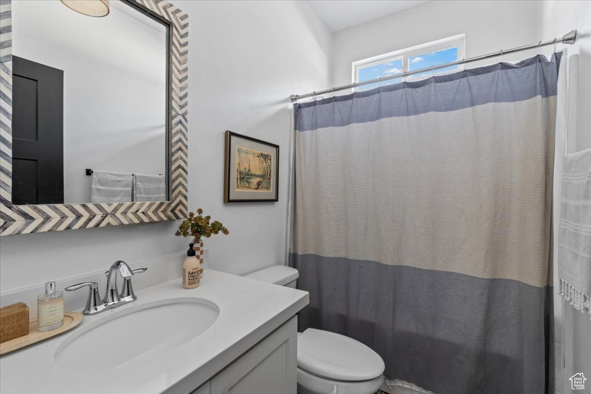 HIGH POINTE - Residential