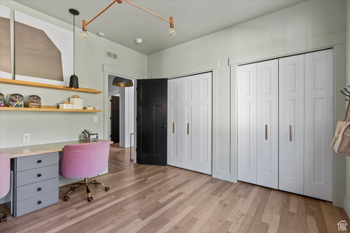 HIGH POINTE - Residential