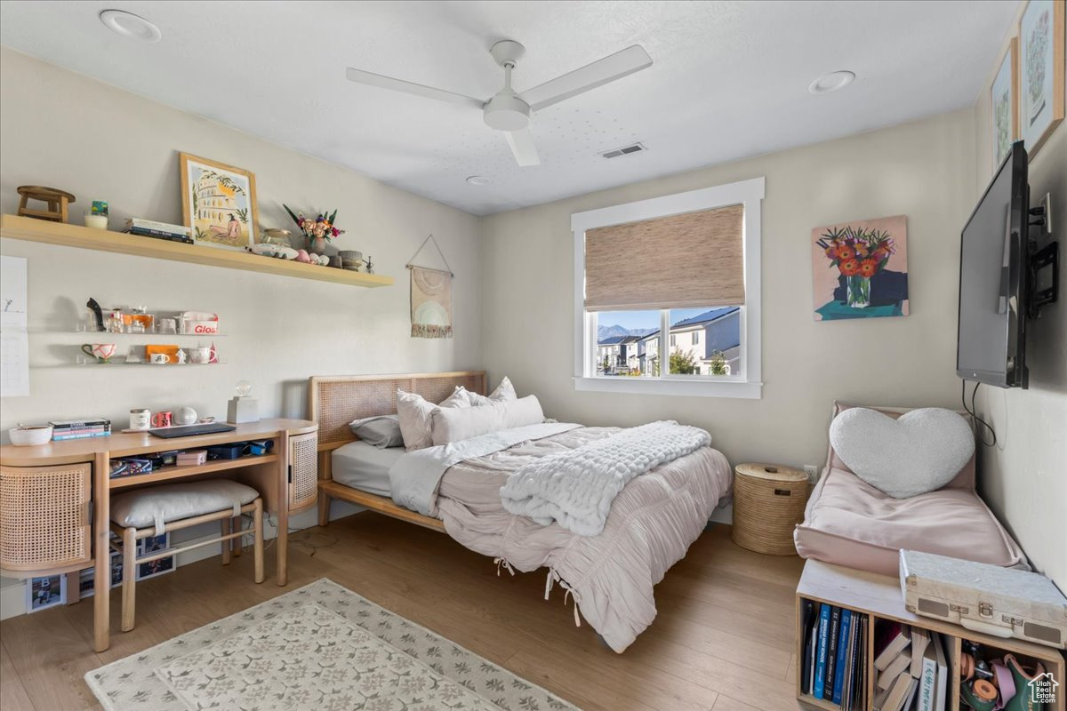 HIGH POINTE - Residential